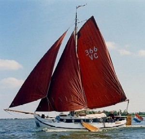 Boot 070140 &bull; Traditioneel zeilschip Heegermeer &bull; Lemsteraak 9.10    