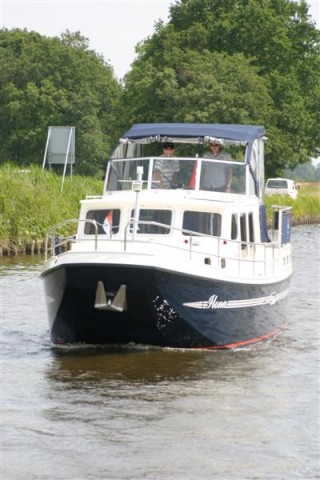 Verblijf 120703 � Boot Fluessen � Ilona Pedro Marin 