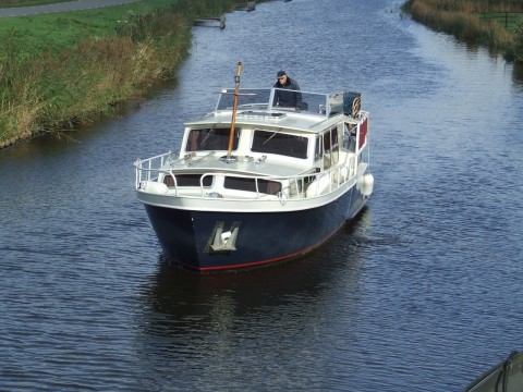 Boot 120709 &bull; Motorjacht Fluessen &bull; Malibu Pikmeer 