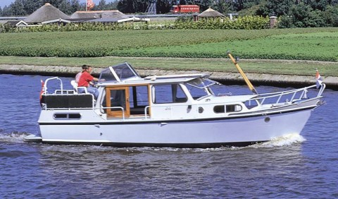 Boot 120711 &bull; Motorjacht Fluessen &bull; Lelie Kempala 920 