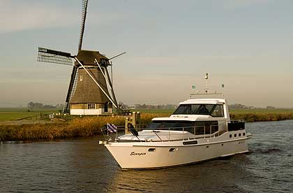 Boot 120801 &bull; Motorjacht Sneekermeer &bull; Scorpio 