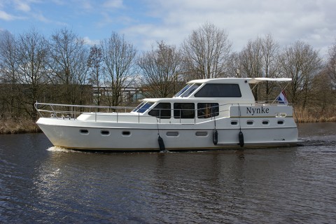Boot 120803 • Motorjacht Sneekermeer • Nynke 