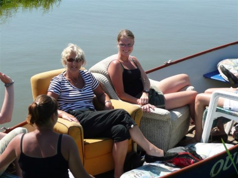 Verblijf 240802 � Boot Friese elfsteden � sloep voorstad van londen      